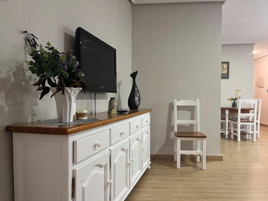 Apartamento Castilla 30 - Parking Publico Gratuito *